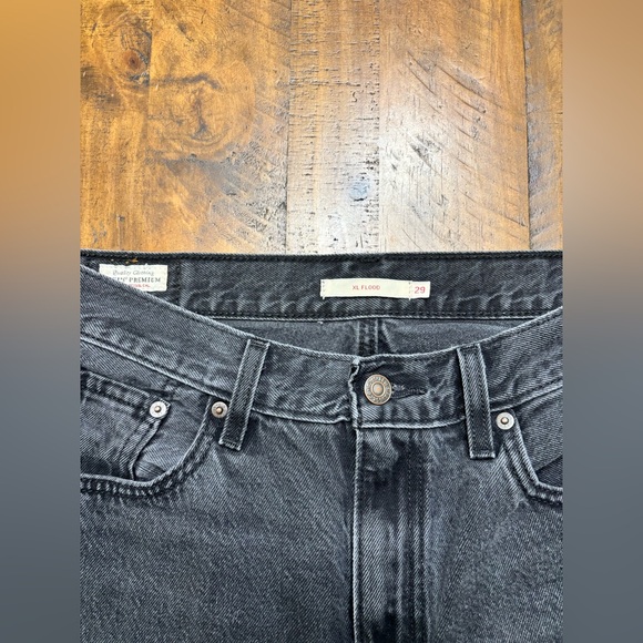 Levi’s XL Flood Jeans - Picture 4 of 4